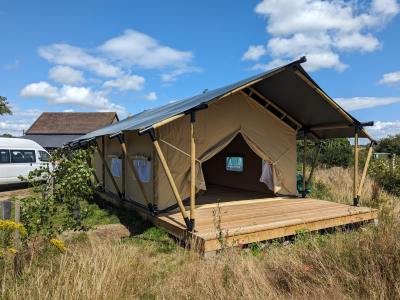 safari lodge tents
